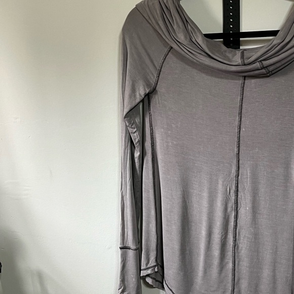 We The Free  Free People Purple Top - Picture 6 of 9